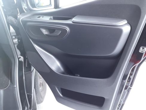 Used 2022 Mercedes-Benz Sprinter 2500 image 31