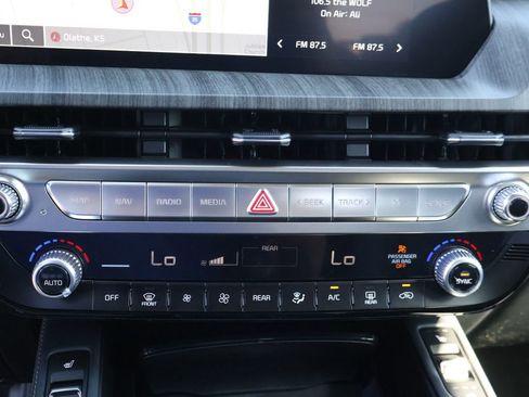 New 2025 Kia Telluride EX w/ EX Captain's Chair Package image 28