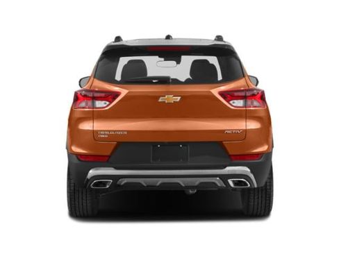 Used 2023 Chevrolet TrailBlazer ACTIV w/ Sun and Liftgate Package FWD image 5