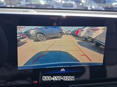 Used 2025 Chevrolet TrailBlazer LT image 23