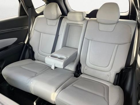 Used 2023 Hyundai Tucson Limited image 14