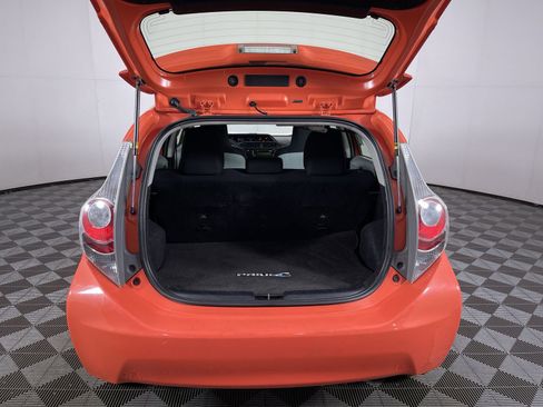 Used 2014 Toyota Prius C One image 21