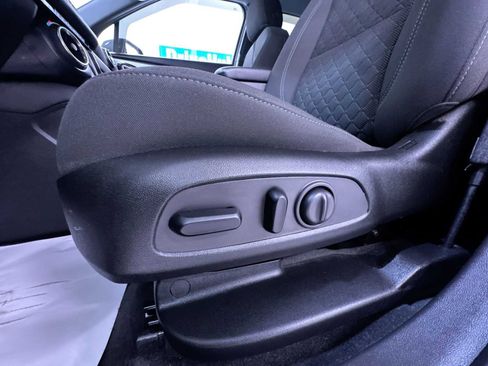 Used 2020 Chevrolet Blazer LT FWD image 5