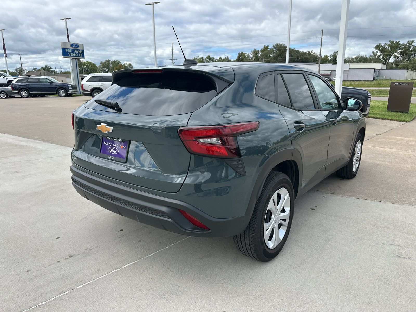 Used 2026 Chevrolet Trax LS FWD image 13