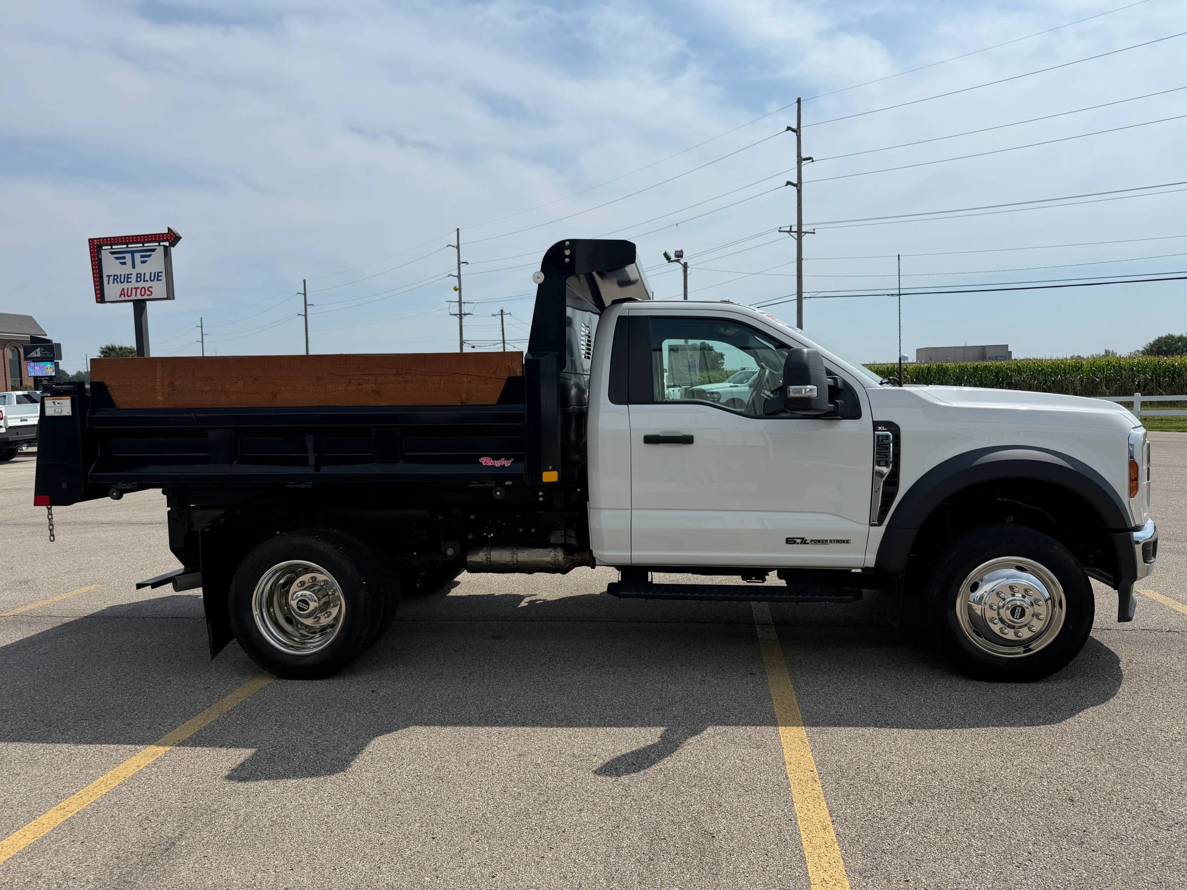 Used 2024 Ford F550 4x4 Regular Cab Super Duty image 11