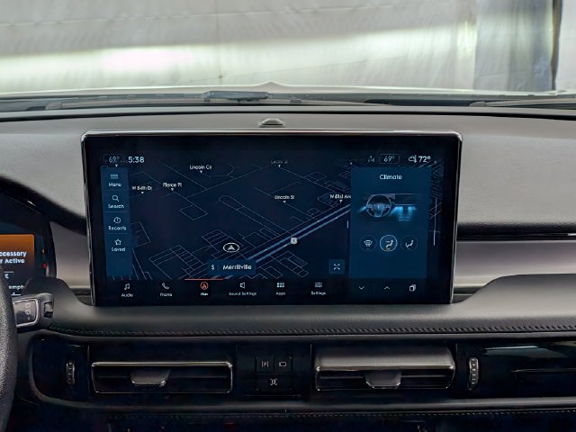 Used 2022 Lincoln Nautilus AWD w/ Premium Package image 31