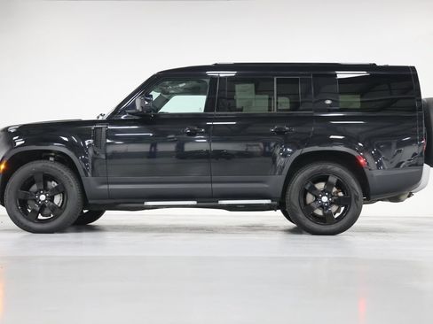 Used 2023 Land Rover Defender 130 SE AWD/4WD image 8
