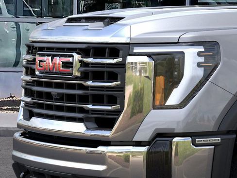New 2026 GMC Sierra 2500 SLT w/ SLT Convenience Package AWD/4WD image 13