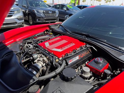 Used 2015 Chevrolet Corvette Z06 w/ 3LZ Preferred Equipment Group RWD image 34