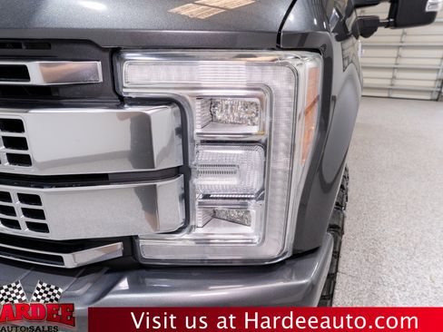 Used 2018 Ford F250 Platinum w/ Platinum Ultimate Package AWD/4WD image 8
