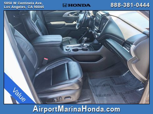 Used 2018 Chevrolet Traverse LT w/ LPO, Black Accent Package AWD/4WD image 16