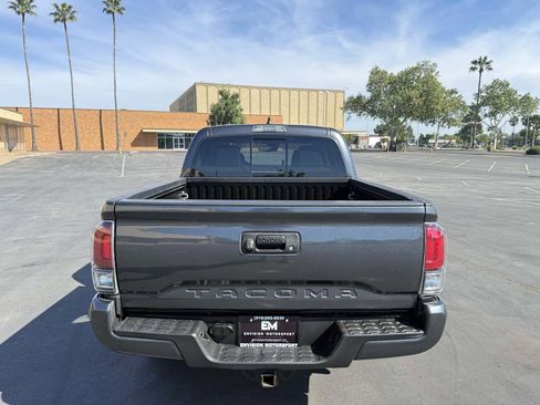 Used 2023 Toyota Tacoma SR5 AWD/4WD image 6