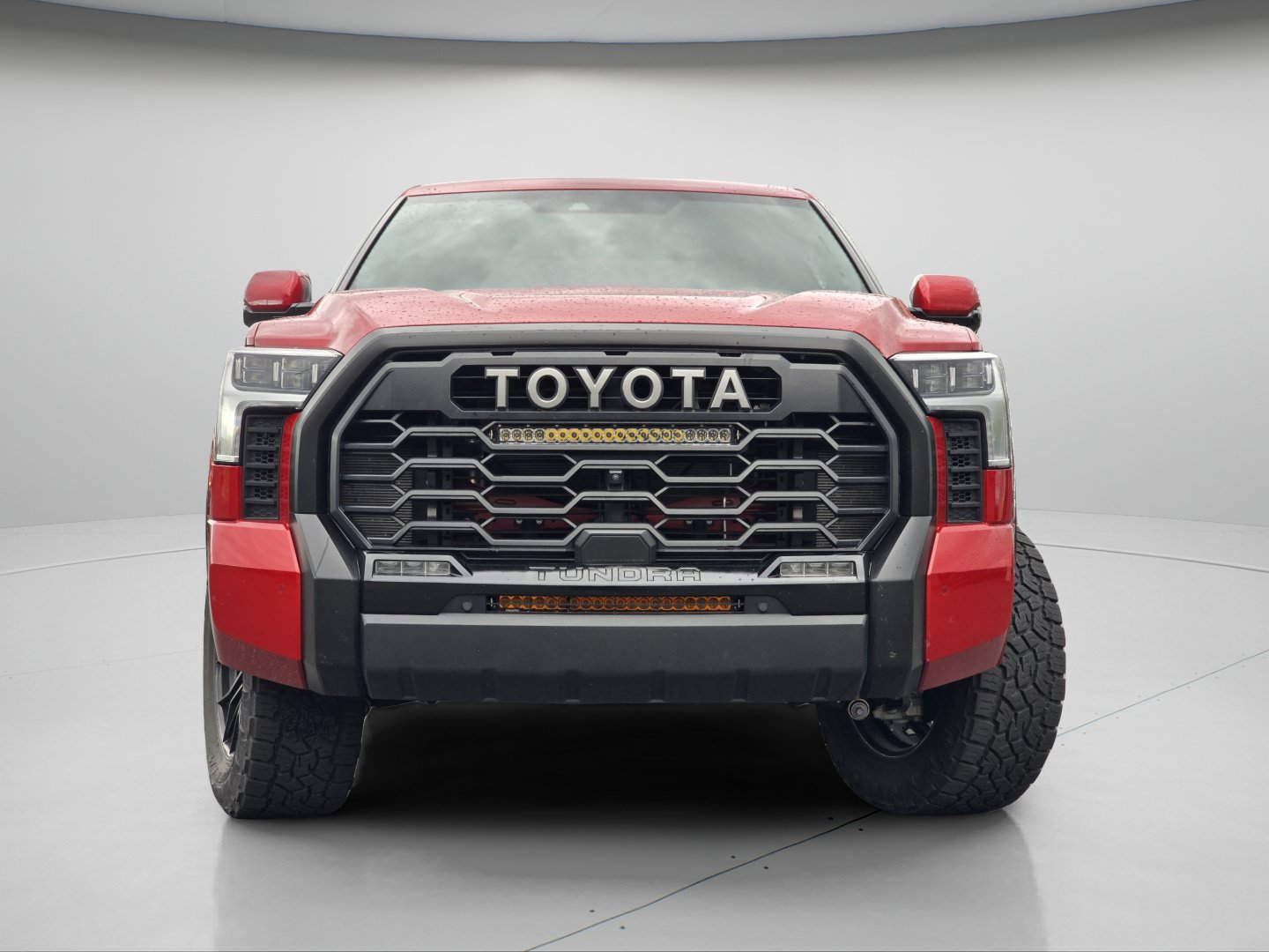 Used 2025 Toyota Tundra Platinum AWD/4WD image 3