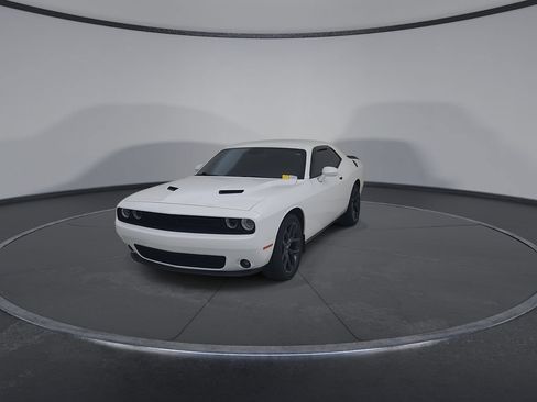 Used 2022 Dodge Challenger SXT w/ Blacktop Package RWD image 7