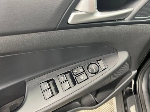 Used 2021 Hyundai Tucson Limited AWD/4WD image 13