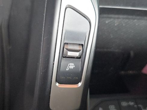 Certified 2025 Kia Sorento S FWD image 9