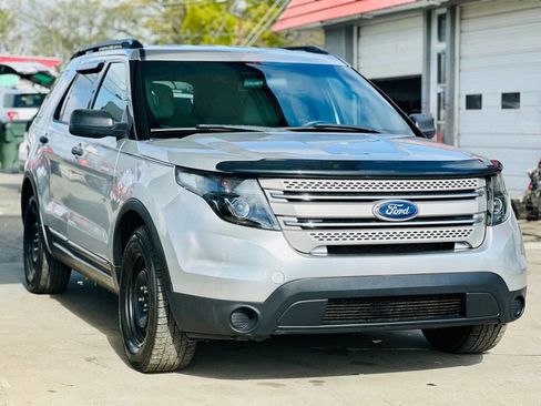 Used 2012 Ford Explorer FWD w/ Class III Trailer Tow Pkg image 1