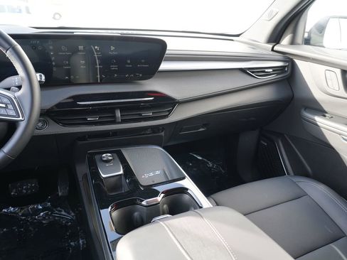 Used 2025 Buick Enclave Preferred image 21