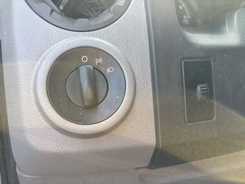 Used 2014 Ford E-350 and Econoline 350 XLT RWD image 40