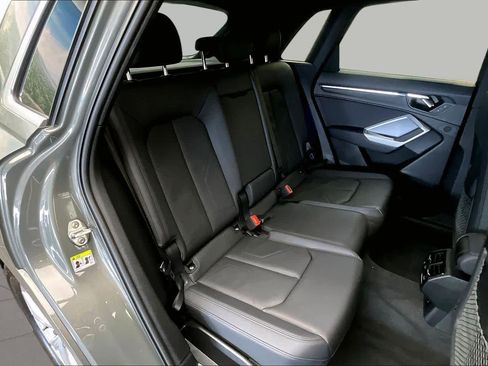 Certified 2025 Audi Q3 2.0T Premium Plus w/ Premium Plus Package AWD/4WD image 20
