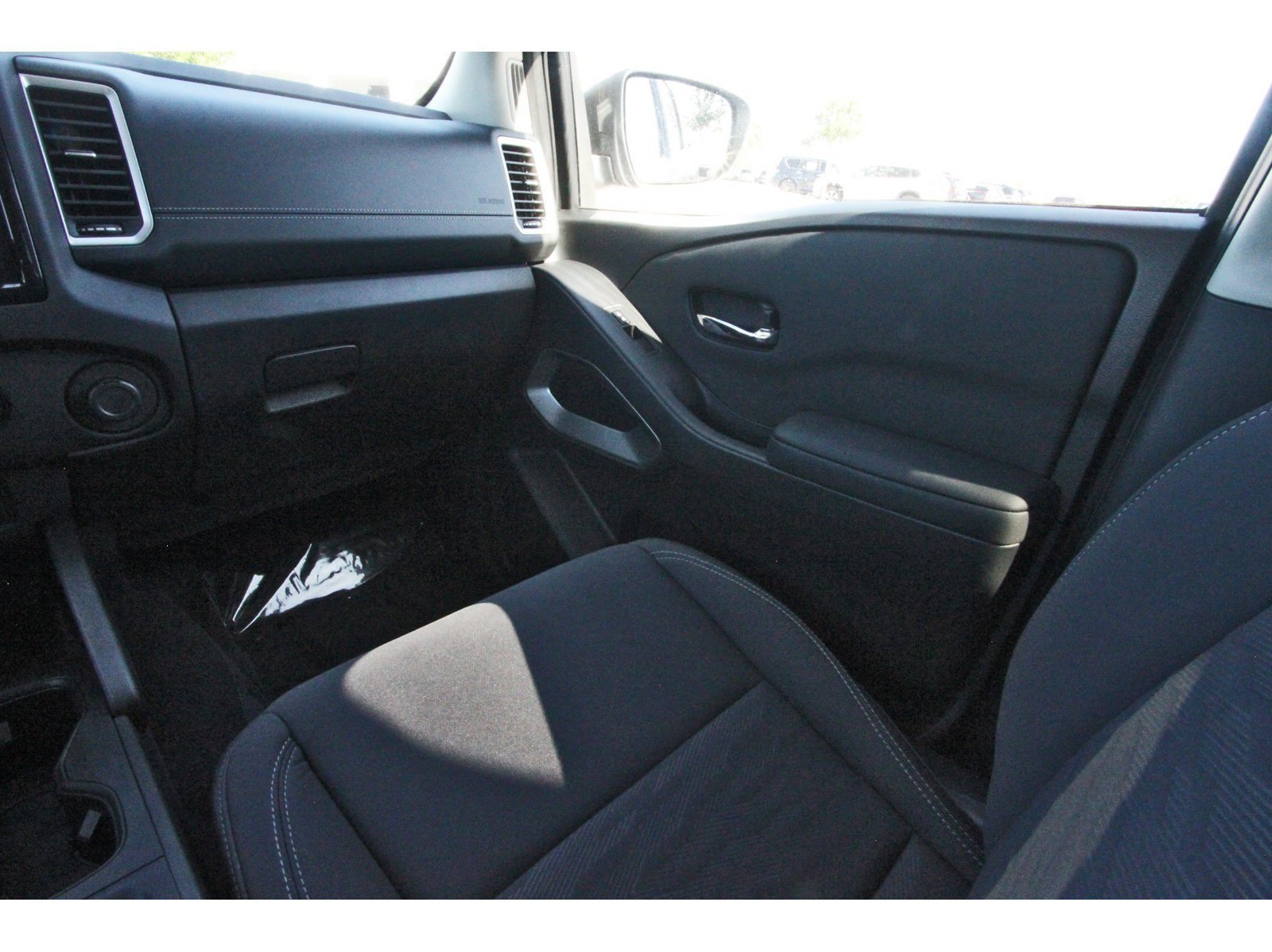 Certified 2024 Nissan Frontier SV AWD/4WD image 14