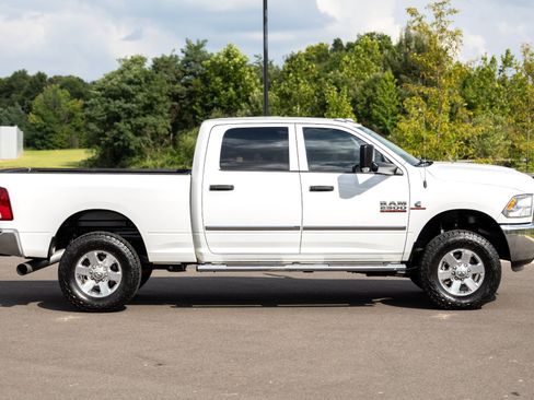 Used 2015 RAM 2500 Tradesman w/ Chrome Appearance Group AWD/4WD image 22