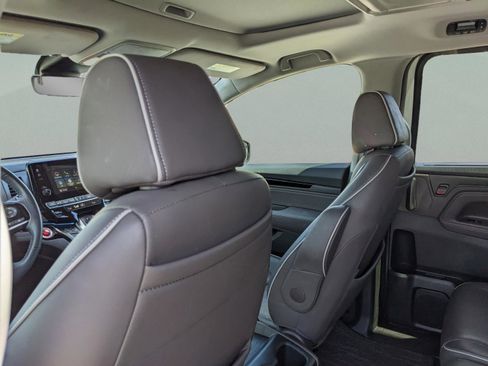 Used 2023 Honda Odyssey Elite image 22