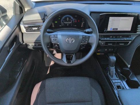 Used 2025 Toyota Camry LE FWD image 14