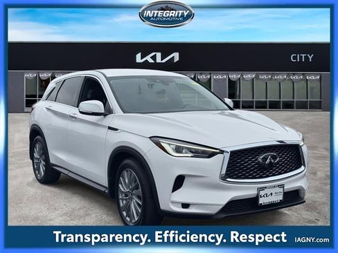 Used 2023 INFINITI QX50 Pure image 1
