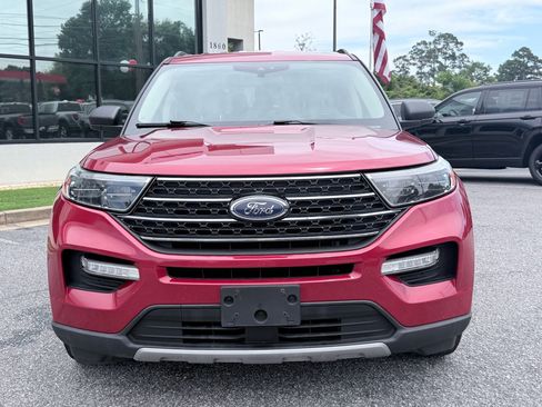 Used 2021 Ford Explorer XLT w/ Equipment Group 202A RWD image 3