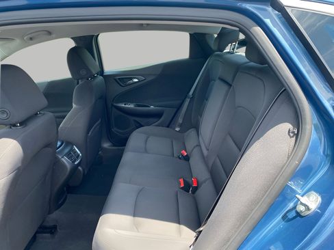 Used 2025 Chevrolet Malibu LT FWD image 7