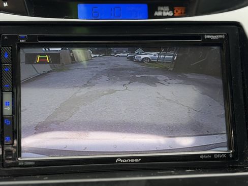 Used 2012 Hyundai Elantra Limited w/ Technology Pkg 5 FWD image 17