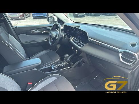 Used 2026 Chevrolet TrailBlazer LT AWD/4WD image 19