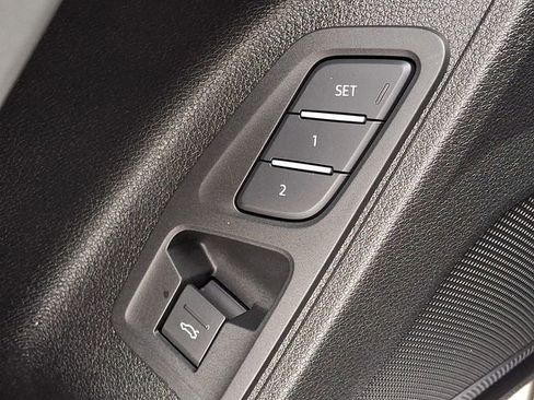 Used 2024 Audi Q3 2.0T Premium image 29