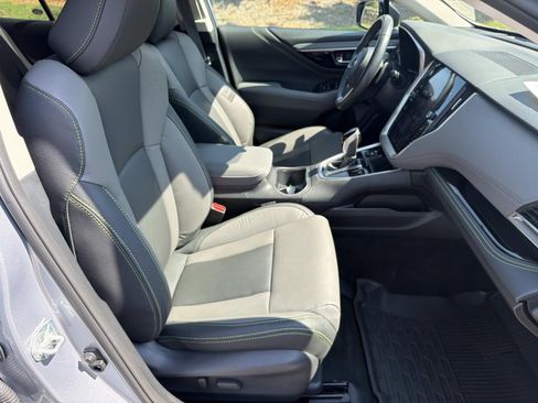 Used 2023 Subaru Outback Onyx Edition XT AWD/4WD image 14