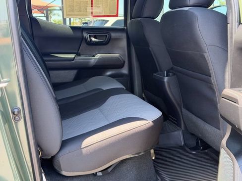 Used 2022 Toyota Tacoma TRD Sport RWD image 18