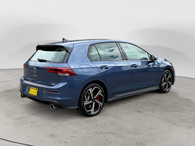 Used 2026 Volkswagen GTI SE FWD image 5