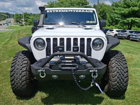 Used 2020 Jeep Gladiator Rubicon w/ Cold Weather Group image 2