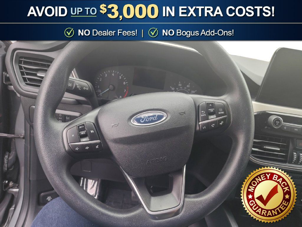 Used 2022 Ford Escape SE FWD image 18