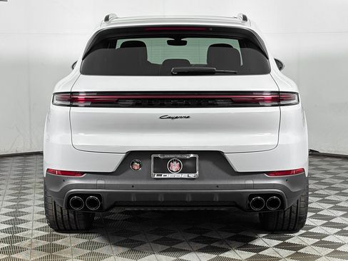 New 2026 Porsche Cayenne image 6