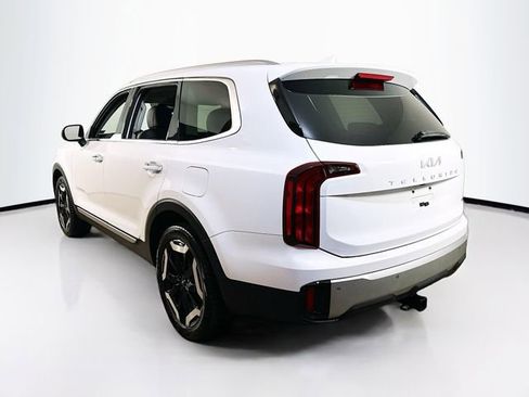Used 2024 Kia Telluride S image 5