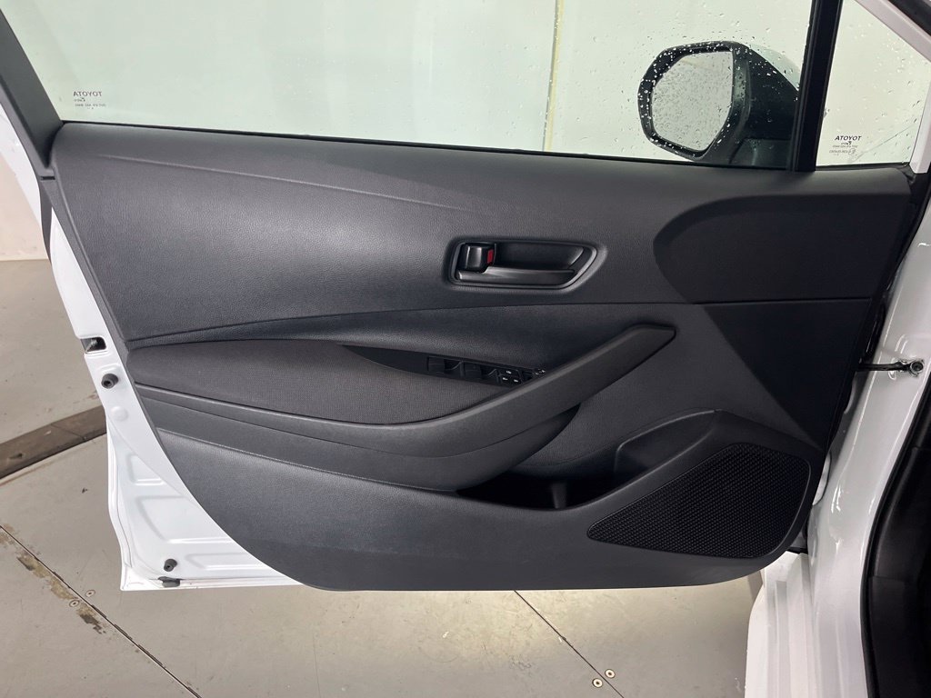Used 2026 Toyota Corolla LE FWD image 25