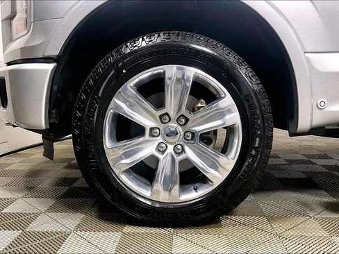 Used 2016 Ford F150 Platinum w/ Equipment Group 701A Luxury image 8