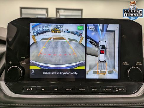 Used 2023 Nissan Rogue SL w/ SL Premium Package image 14