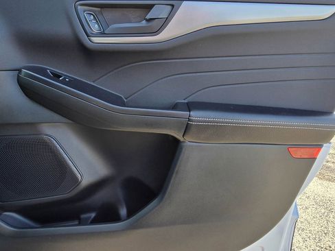 Used 2025 Ford Escape Active image 37