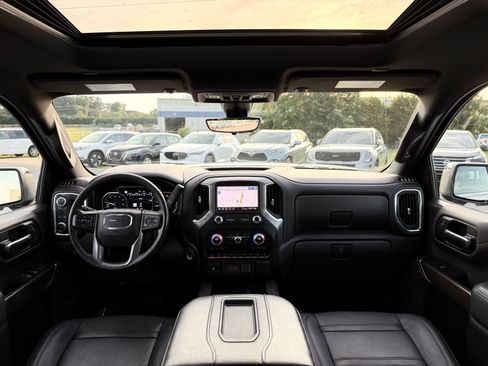 Used 2020 GMC Sierra 1500 Denali w/ Denali Ultimate Package AWD/4WD image 28