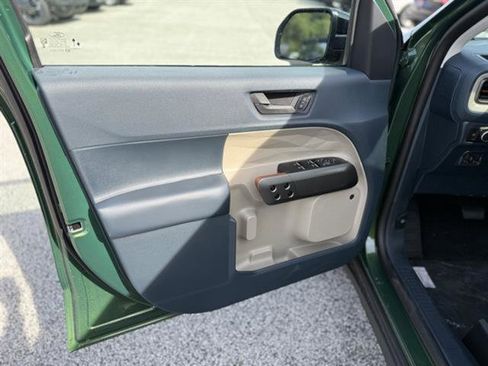 New 2025 Ford Maverick Lariat w/ 4K Tow Package image 9