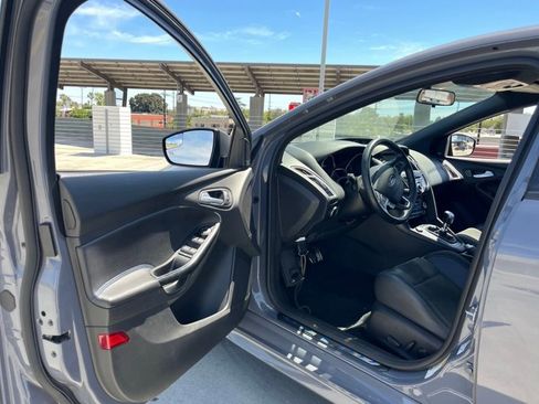 Used 2017 Ford Focus RS image 6