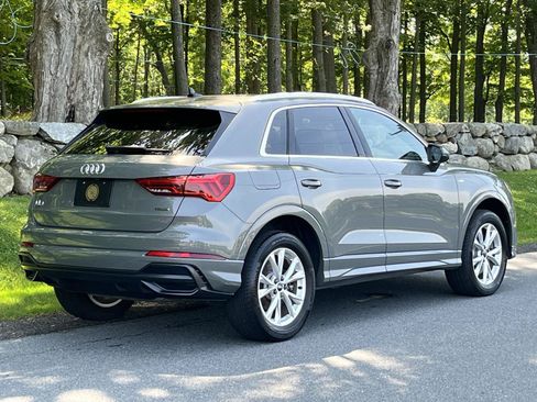 Used 2022 Audi Q3 2.0T Premium AWD/4WD image 3