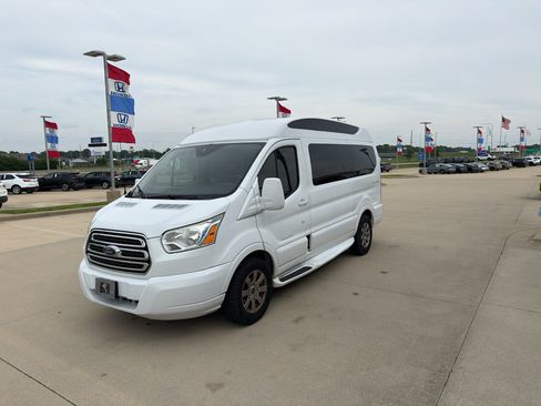 Used 2017 Ford Transit 150 XLT RWD image 1